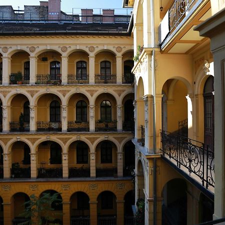 Budapestayz - Raday Rooms Exteriör bild