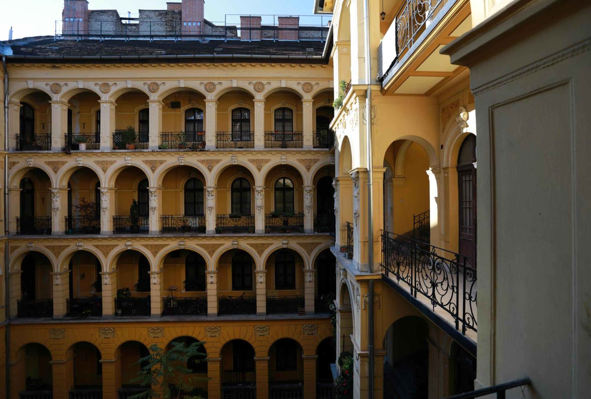 Budapestayz - Raday Rooms Exteriör bild